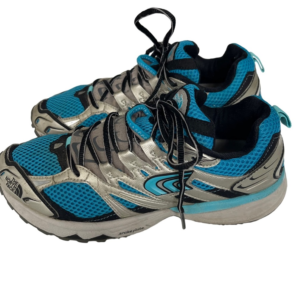 THE NORTH FACE Blue and Silver Athletic shoes Sneakers. Size 9